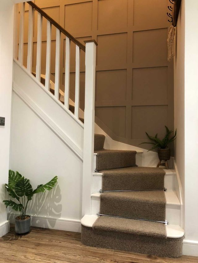 Hyde Park - Calico Beige Stairs