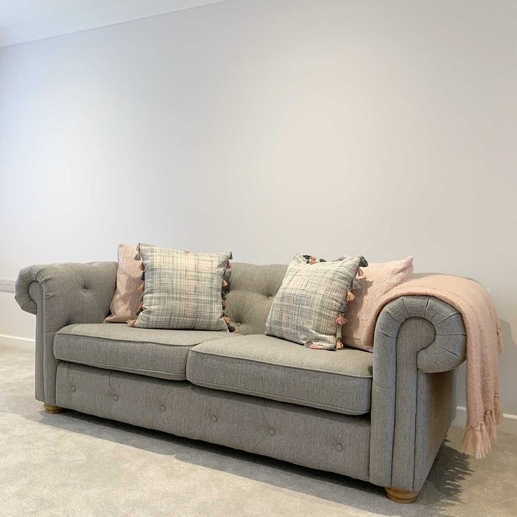 Rowhill - Crome Cream Living Room