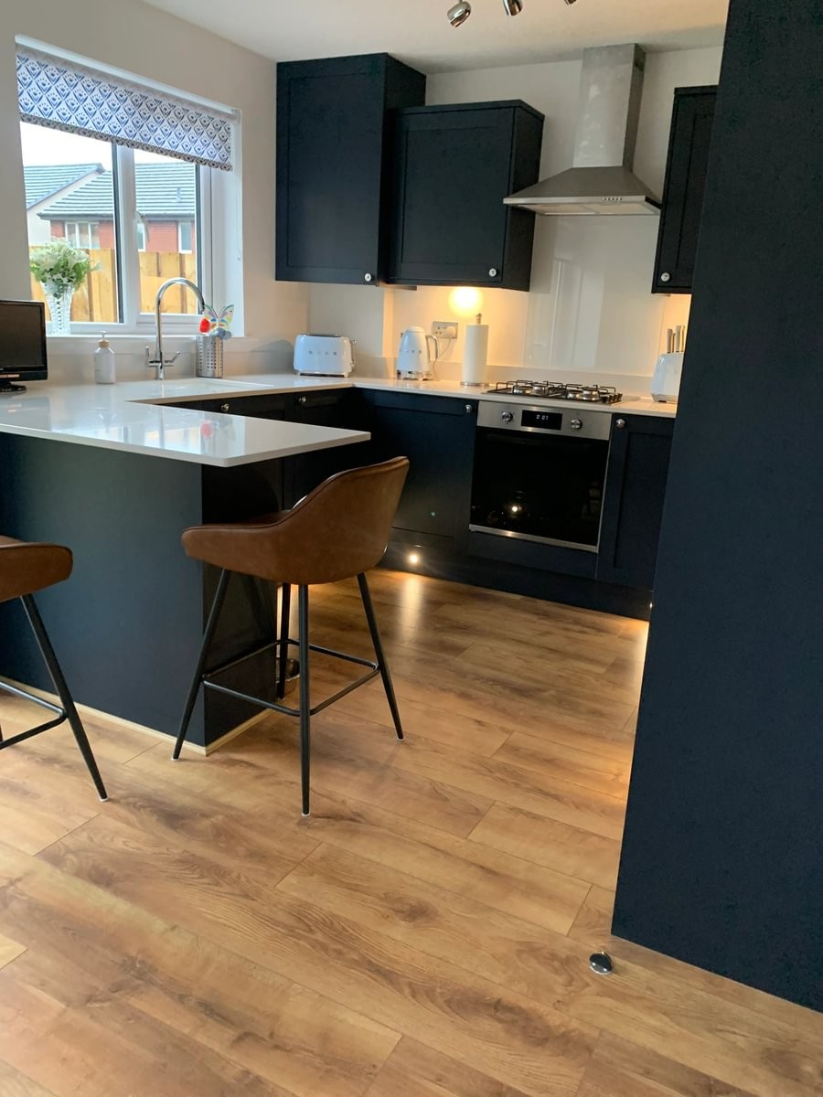 Kefe - Colonial Oak Brown Kitchen