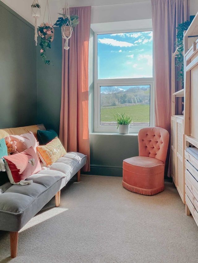 Morocco - Las Palmas Cream Bedroom