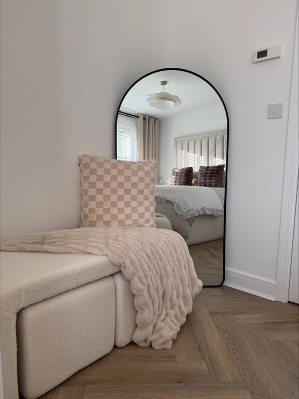 Mustique - Rene Plank Brown Bedroom