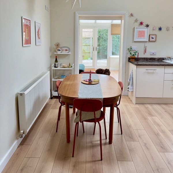 Potero Supreme Oak Beige Dining Room
