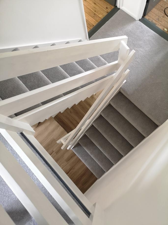 Eclipse - Lead Grey Stairs