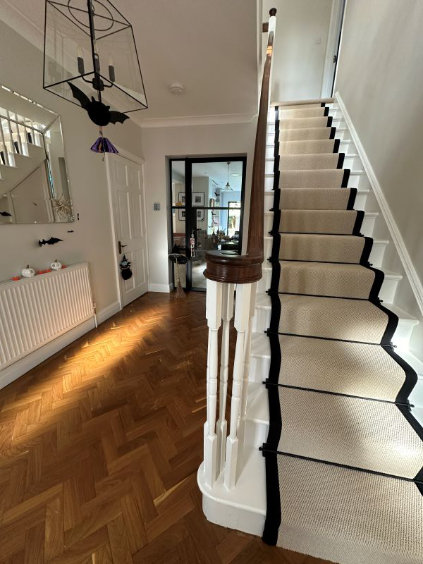 Santa Fe - Cream Cobble Cream Stairs