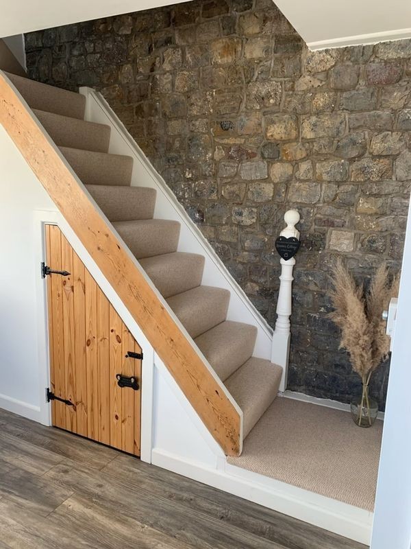 Casablanca - Wicker Cobble Beige Stairs