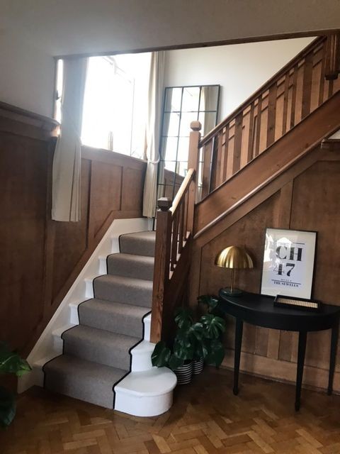 Bedouin - Stone Cobble with black whipping  Beige Stairs
